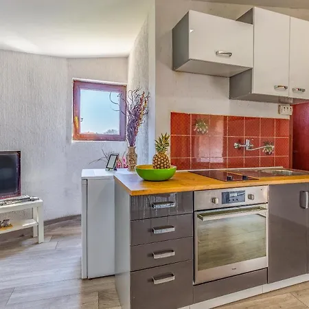 Tamara Apartment